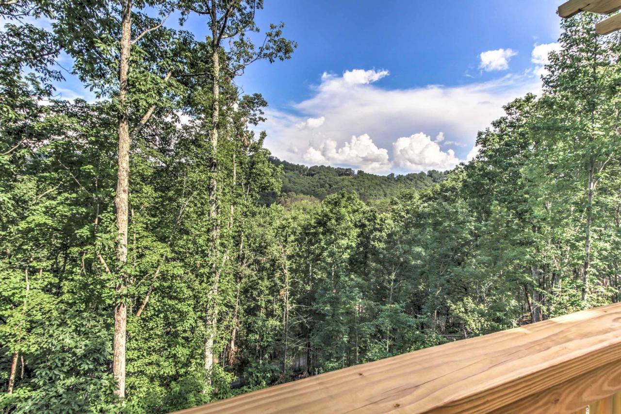 Private Sevierville Cabin With Mountain Views And Loft Bagian luar foto