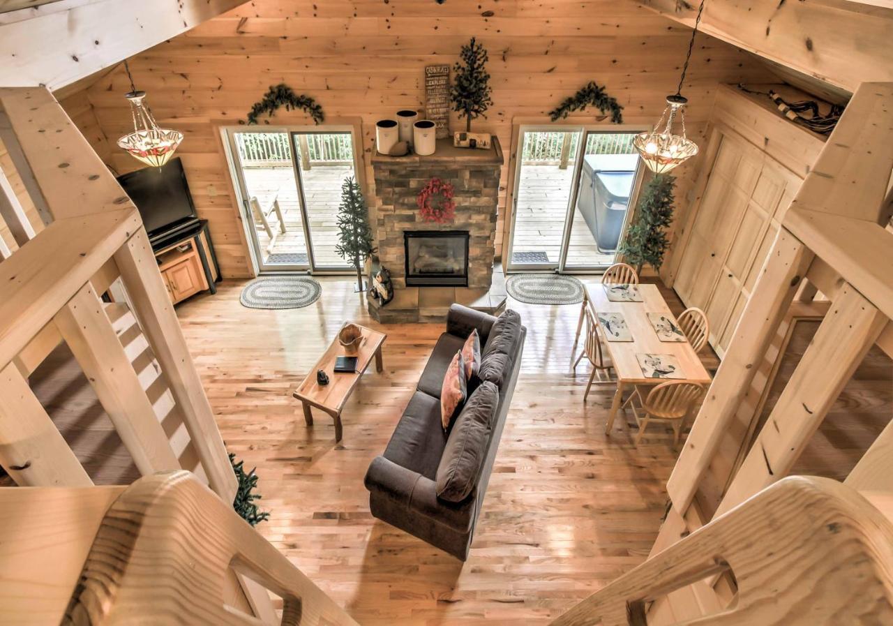 Private Sevierville Cabin With Mountain Views And Loft Bagian luar foto